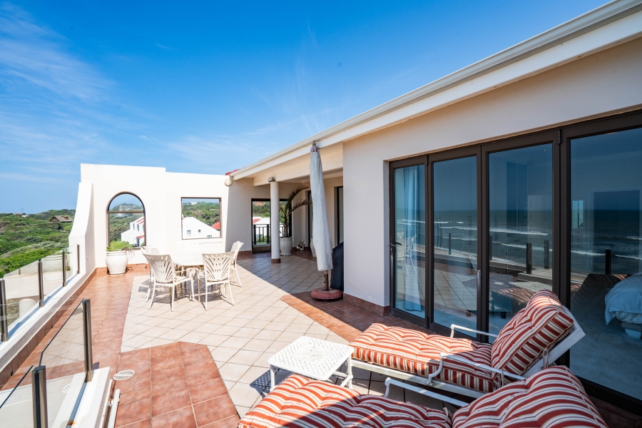 4 Bedroom Property for Sale in West Beach Eastern Cape